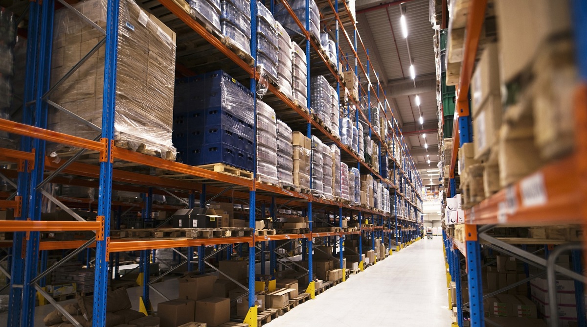 Moving team helping family relocate in Burnaby Heights