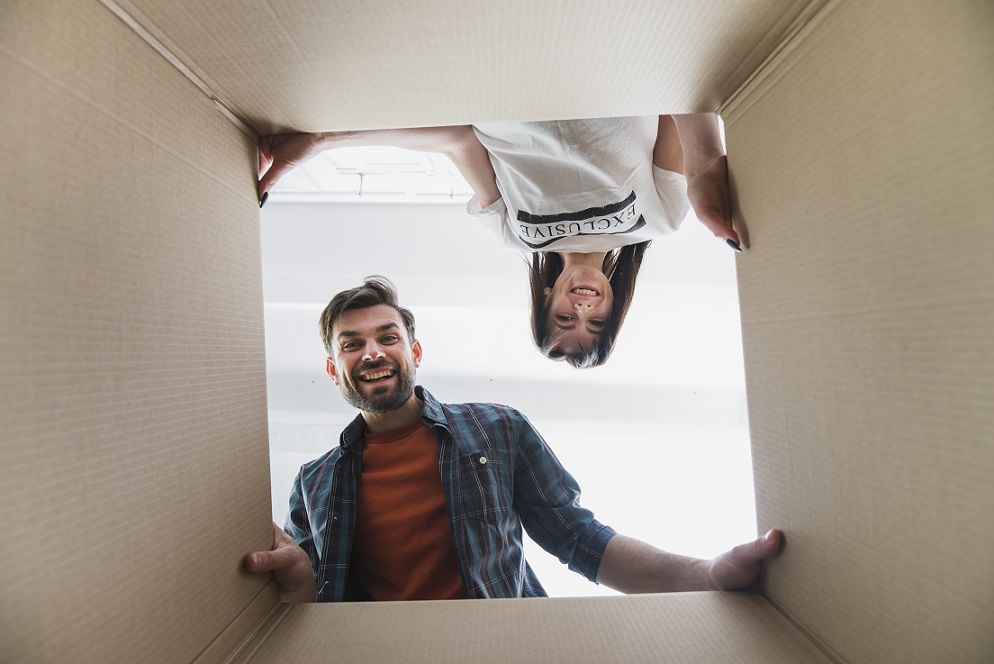 Moving professionals in Deep Cove, North Vancouver