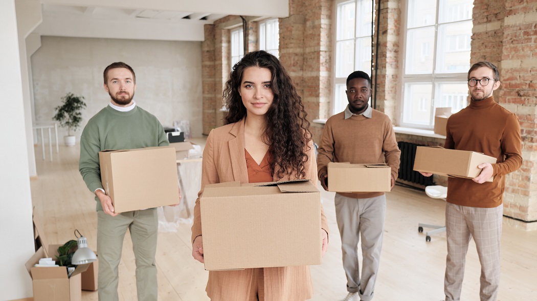 Vancouver Movers Hub truck in West End Vancouver